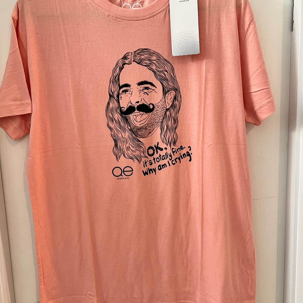 Queer Eye Coral Graphic Tee - Women's Short Sleeve ptp 21 size small NWT